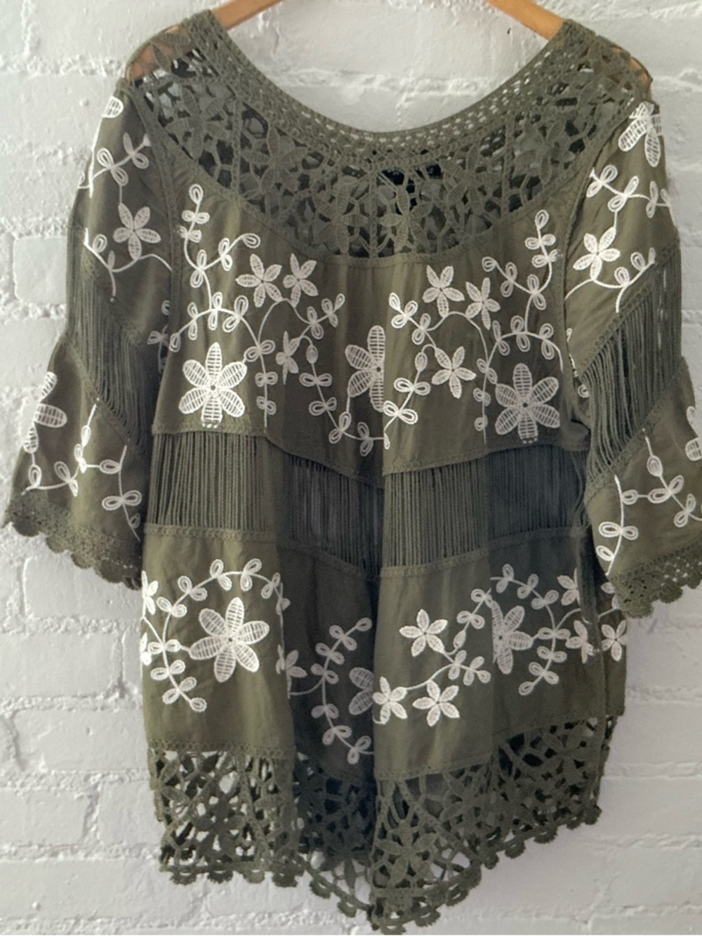 Anthropologie Oliver O. Embroidered Top Blouse Crochet Trim Olive Green Size L